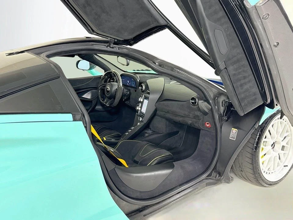 2021 McLaren 720S - Image 10 of 12