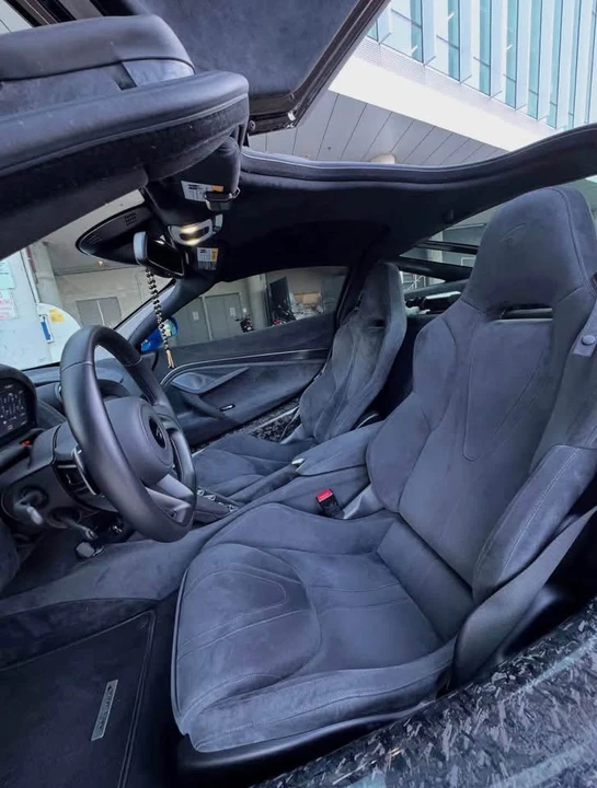 2021 McLaren 720S - Image 4 of 9