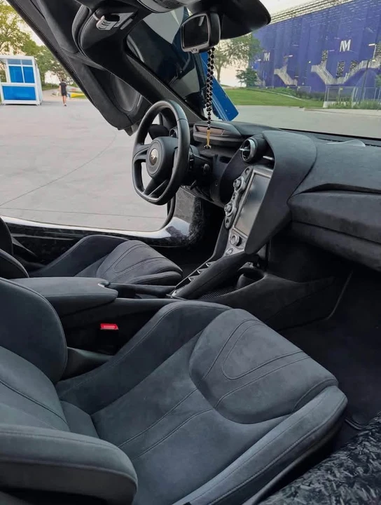 2021 McLaren 720S - Image 5 of 9