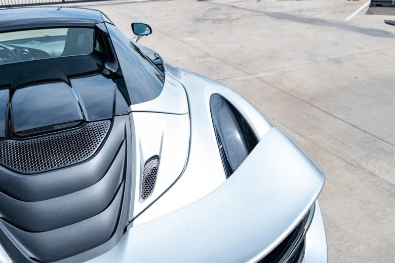 2021 McLaren 720S Spider - Image 18 of 20
