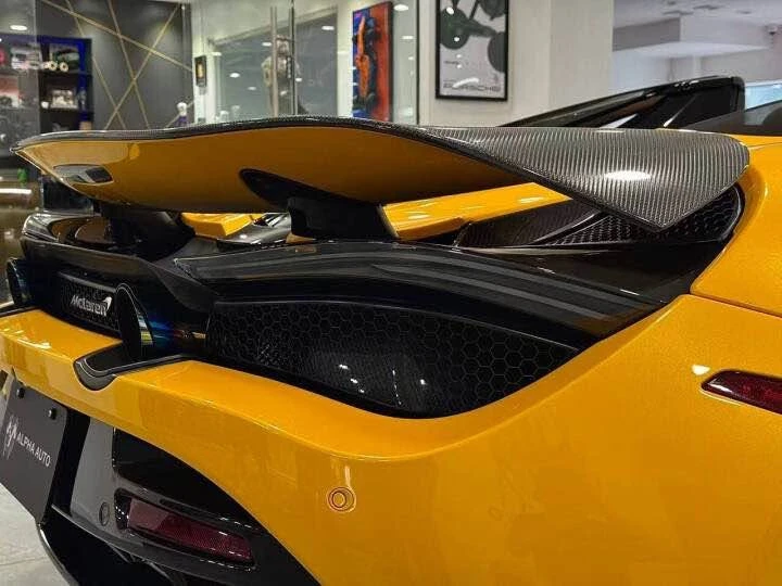 2021 McLaren 720S Spider - Image 8 of 13