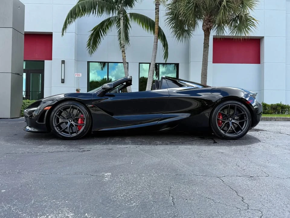 2021 McLaren 720S - Image 2 of 4
