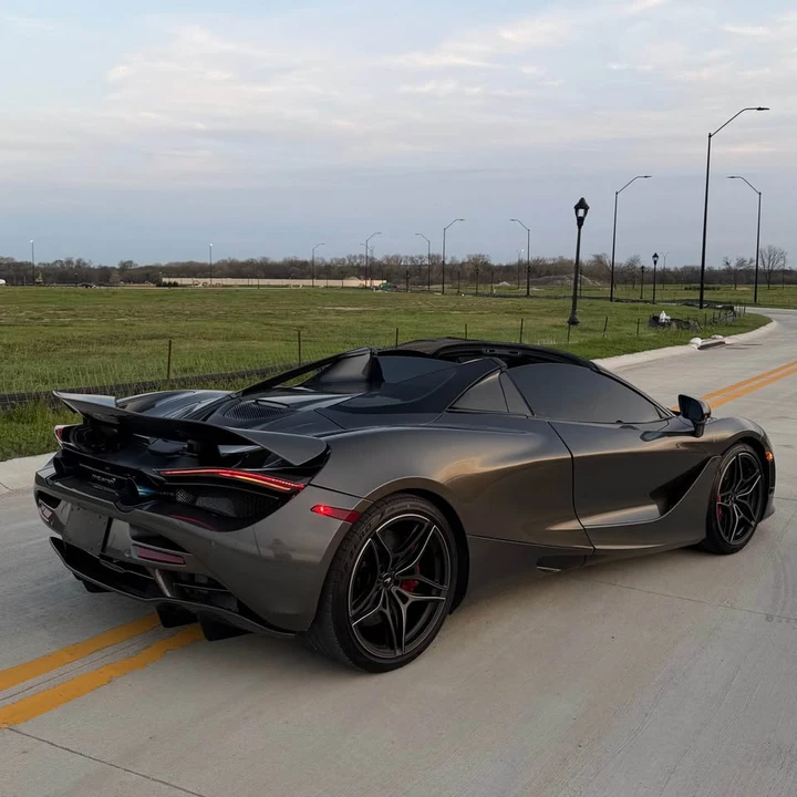 2021 McLaren 720S Spider - Image 5 of 18