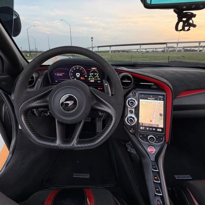 2021 McLaren 720S Spider - Image 11 of 18