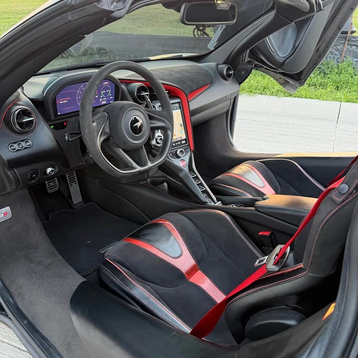 2021 McLaren 720S Spider - Image 12 of 18