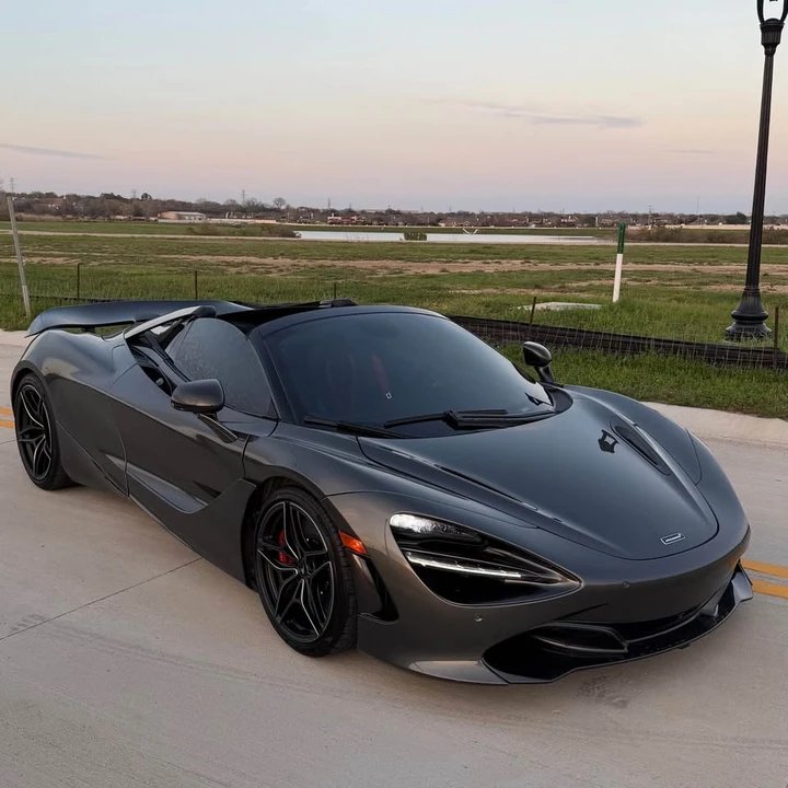2021 McLaren 720S Spider - Image 4 of 18