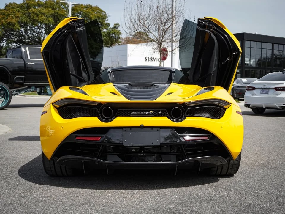 2021 McLaren 720S - Image 7 of 20