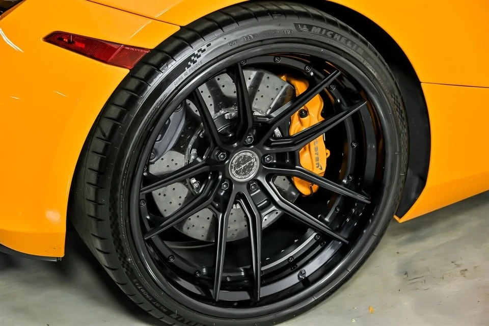 2021 McLaren 720S - Image 17 of 20