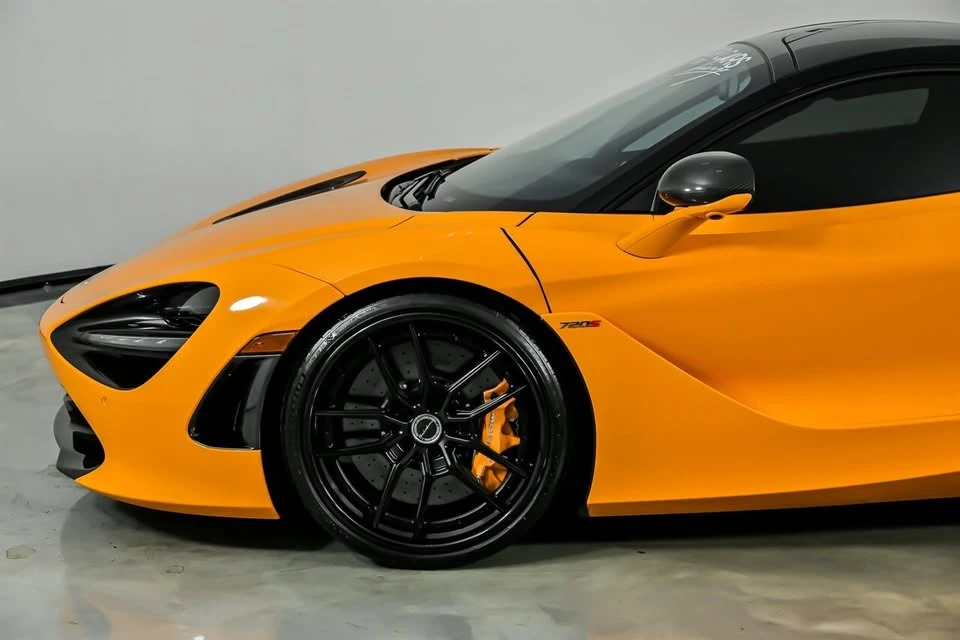 2021 McLaren 720S - Image 8 of 20