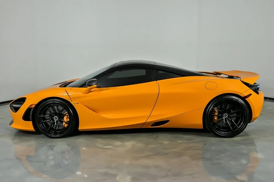 2021 McLaren 720S - Image 9 of 20
