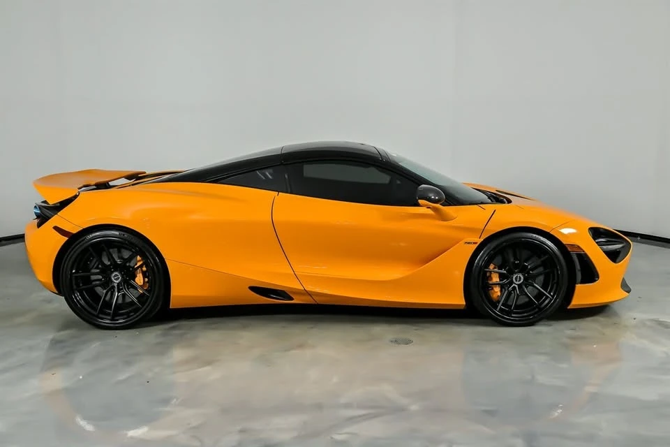 2021 McLaren 720S - Image 15 of 20
