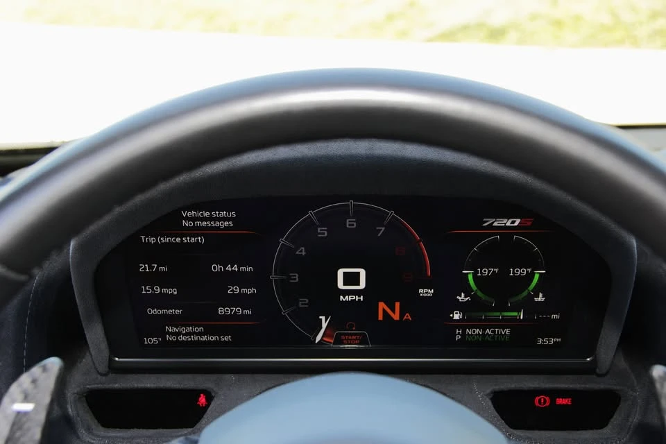 2021 McLaren 720S Spider - Image 16 of 20