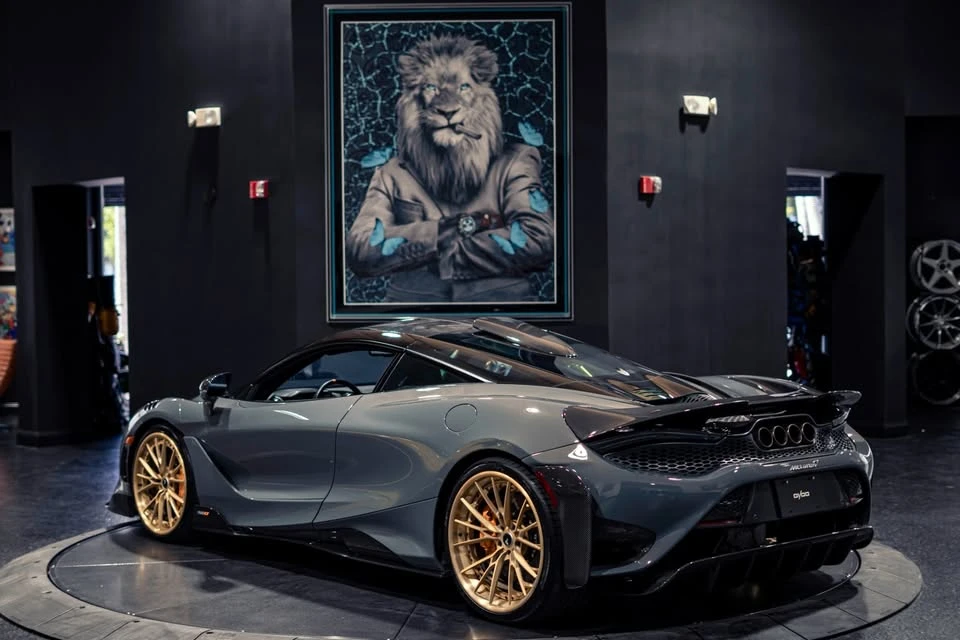 2021 McLaren 765LT - Image 3 of 20