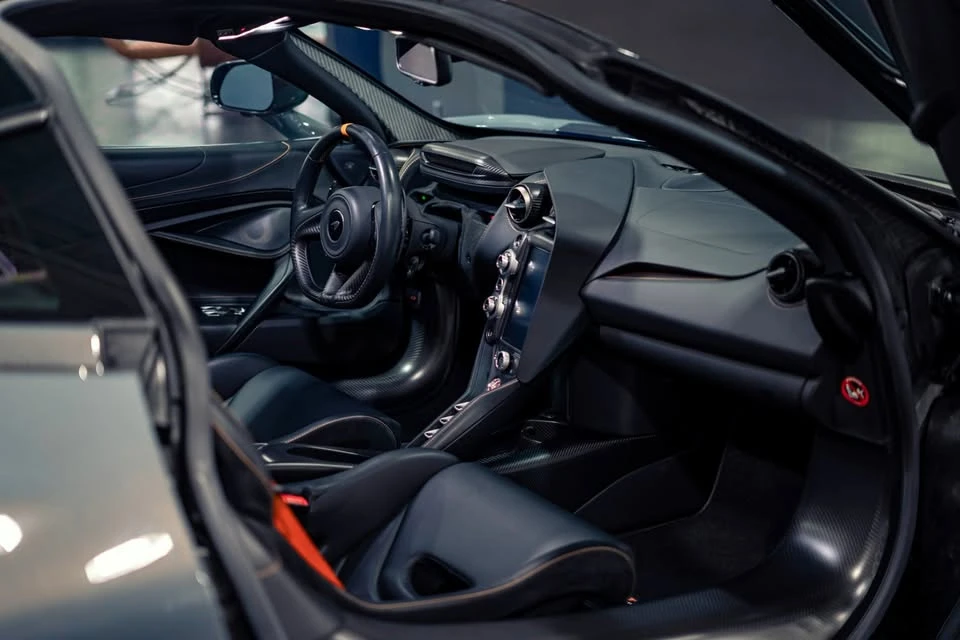 2021 McLaren 765LT - Image 10 of 20