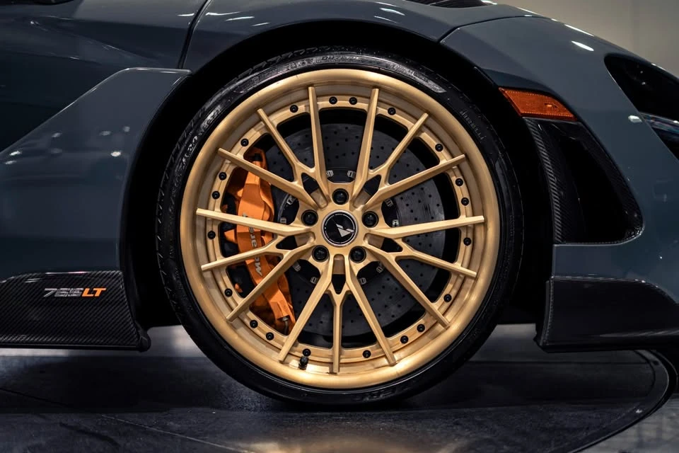 2021 McLaren 765LT - Image 18 of 20