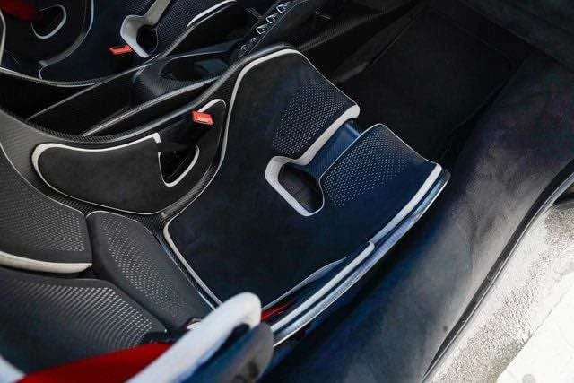 2021 McLaren 765LT - Image 17 of 20