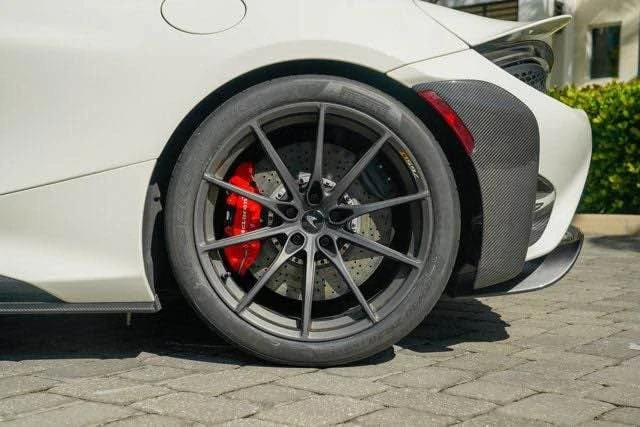 2021 McLaren 765LT - Image 19 of 20