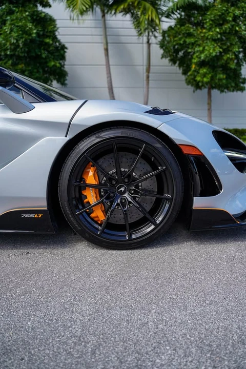 2021 McLaren 765LT - Image 3 of 15