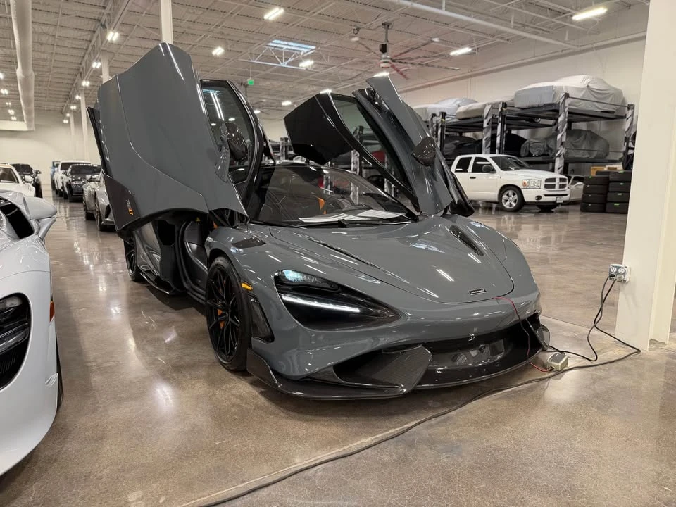 2021 McLaren 765LT - Image 17 of 20