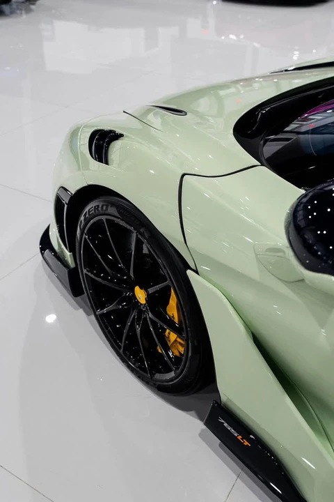 2021 McLaren 765LT - Image 15 of 15