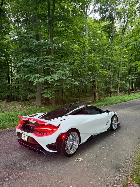 2021 McLaren 765LT - Image 3 of 8