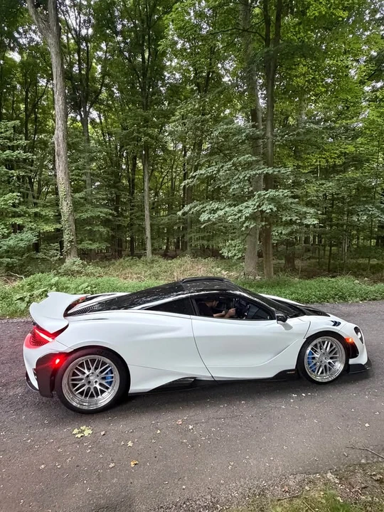 2021 McLaren 765LT - Image 2 of 8