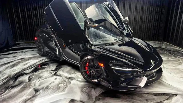 2021 McLaren 765LT Coupe