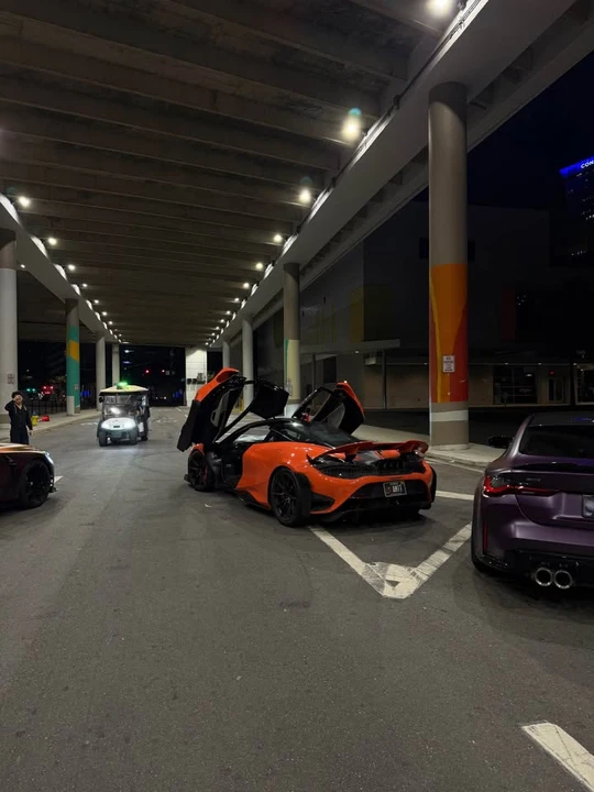 2021 McLaren 765LT - Image 2 of 4