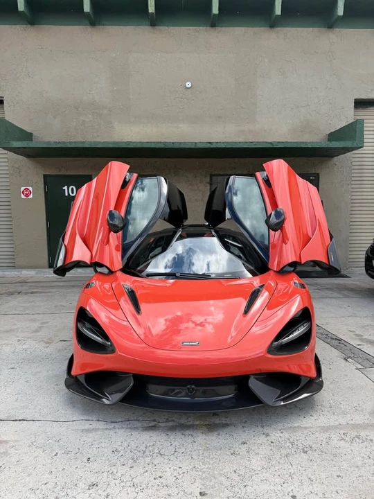2021 McLaren 765LT - Image 4 of 4