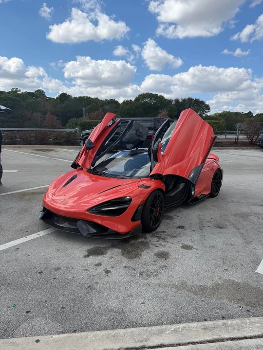 2021 McLaren 765LT - Image 3 of 4