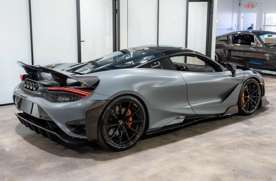 2021 McLaren 765LT - Image 10 of 20