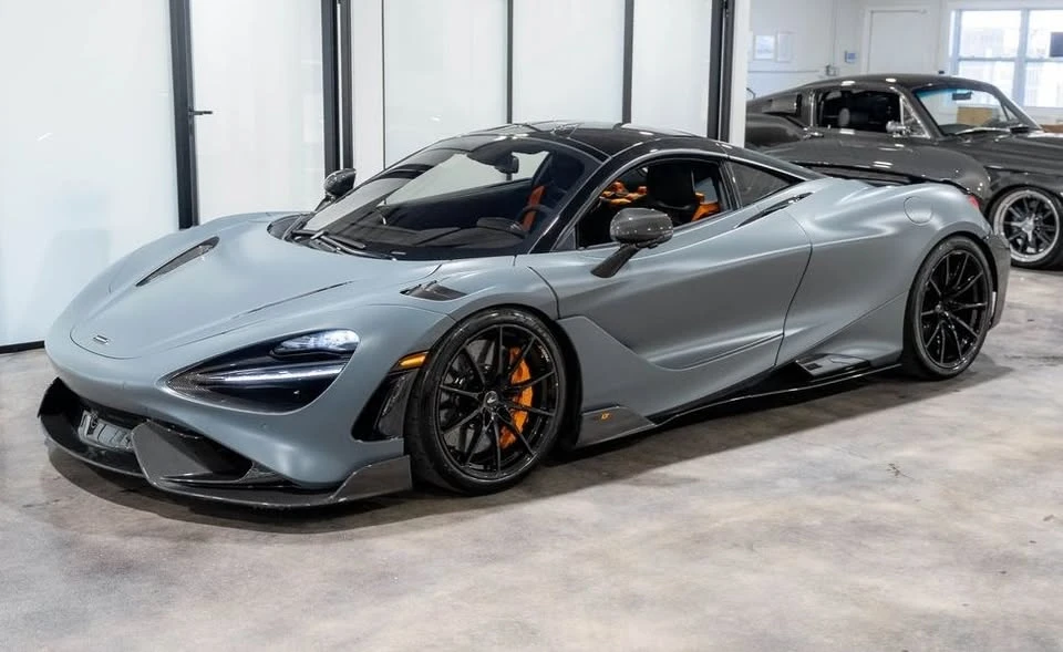 2021 McLaren 765LT - Image 2 of 20