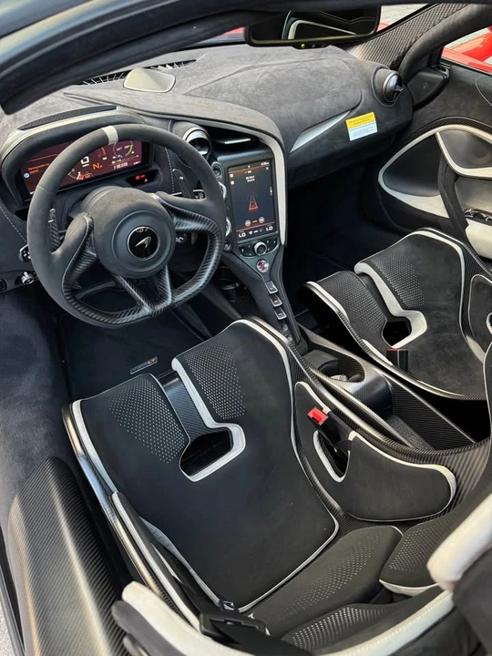 2021 McLaren 765LT - Image 9 of 11