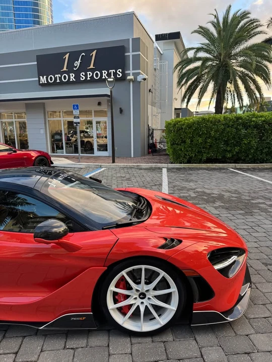 2021 McLaren 765LT - Image 8 of 11