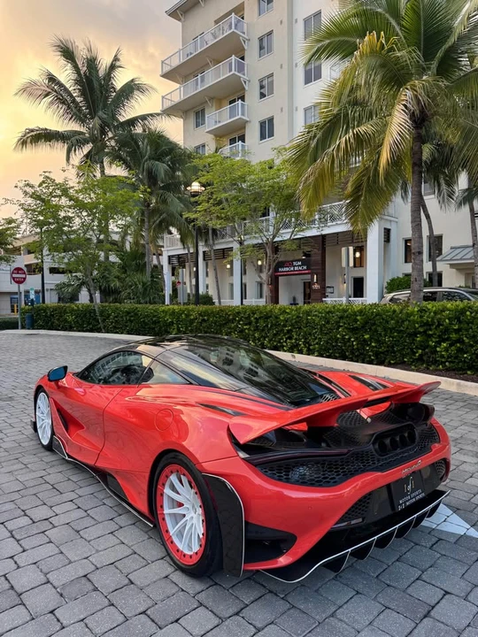 2021 McLaren 765LT - Image 5 of 11