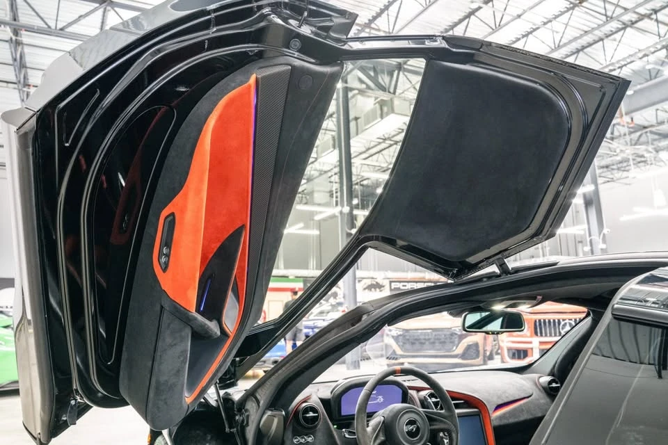 2021 McLaren 765LT - Image 6 of 6