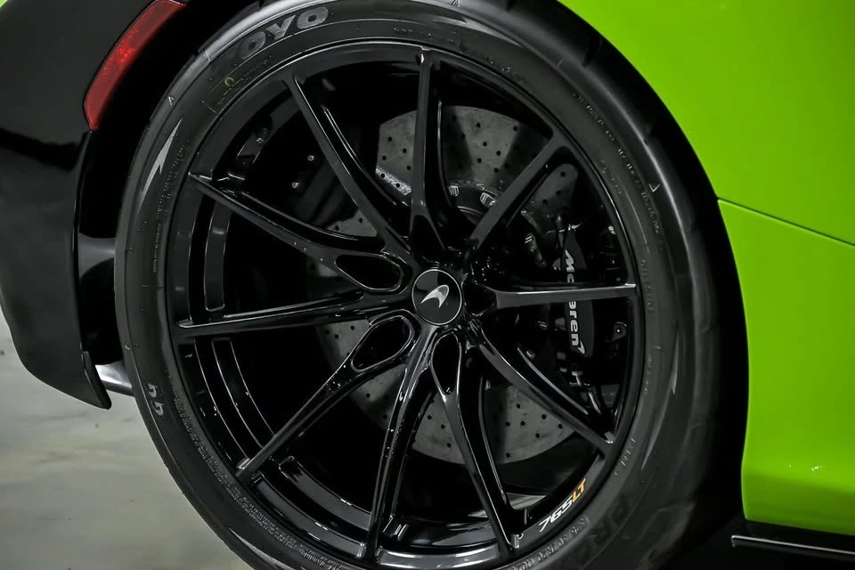 2021 McLaren 765LT - Image 17 of 20