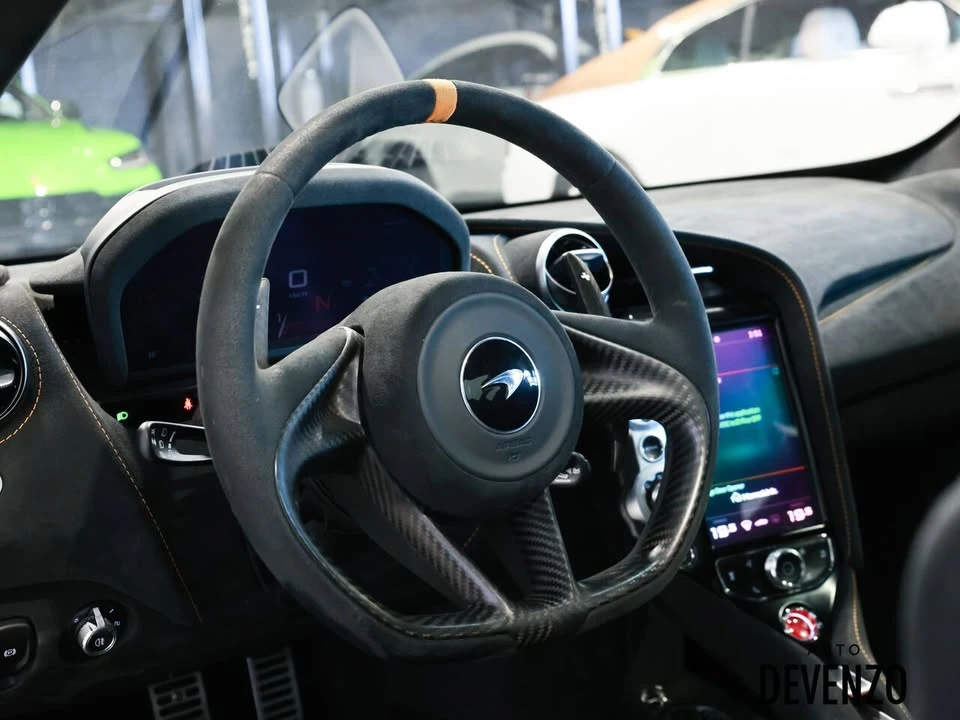 2021 McLaren 765LT - Image 10 of 12