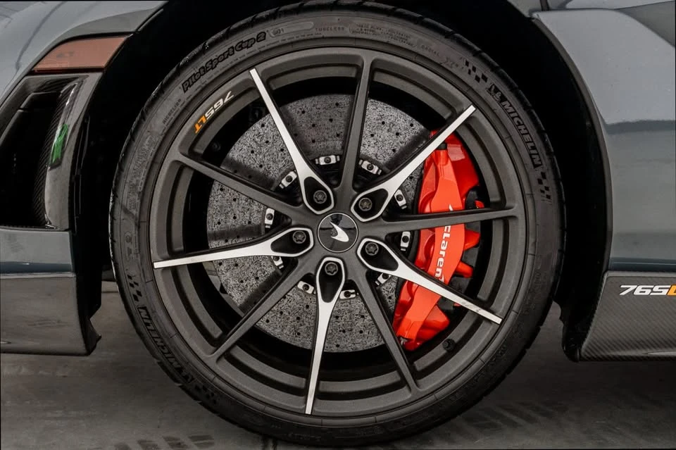 2021 McLaren 765LT - Image 8 of 9