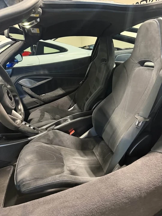 2021 McLaren 765LT - Image 4 of 4