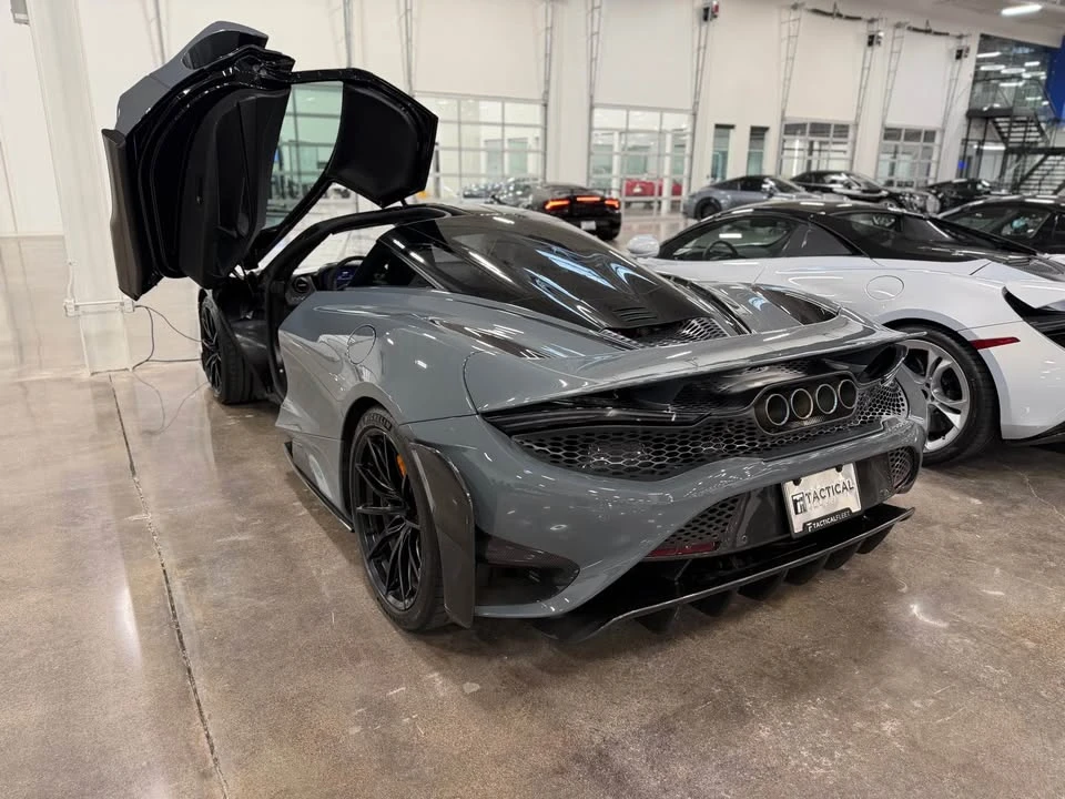 2021 McLaren 765LT - Image 18 of 19