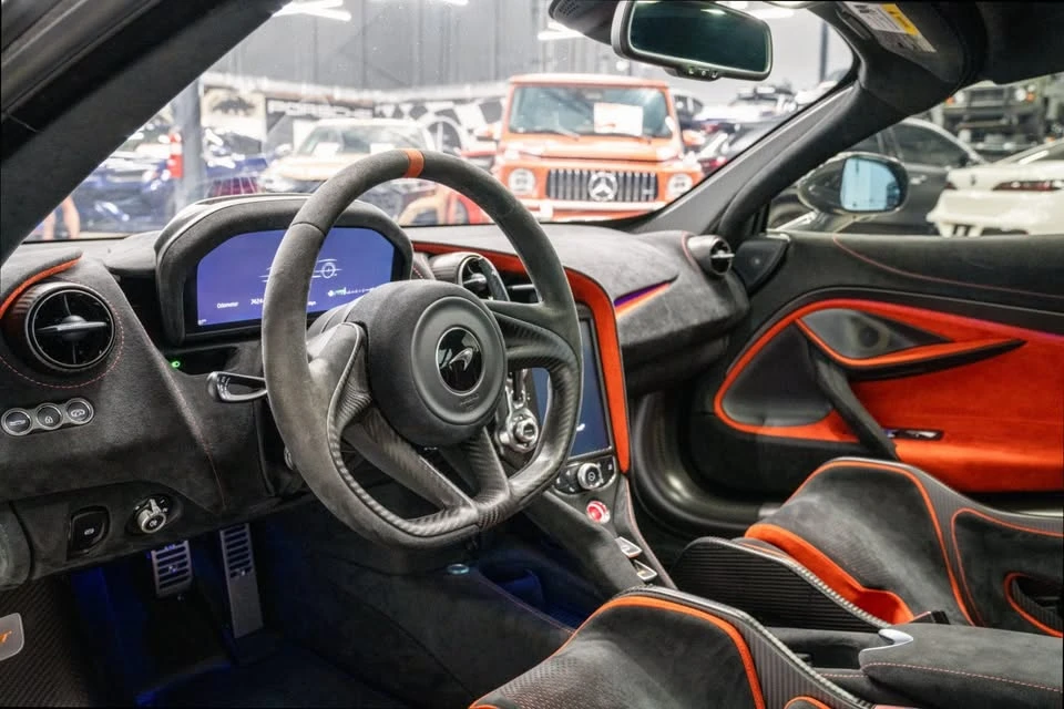 2021 McLaren 765LT - Image 10 of 18