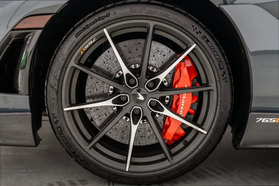 2021 McLaren 765LT - Image 7 of 18