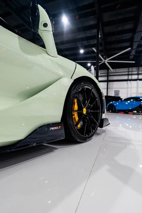 2021 McLaren 765LT - Image 9 of 15