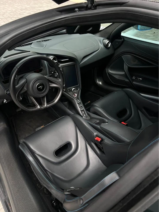 2021 McLaren 765LT - Image 9 of 13