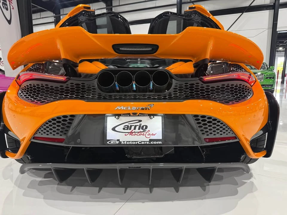 2021 McLaren 765LT - Image 8 of 13