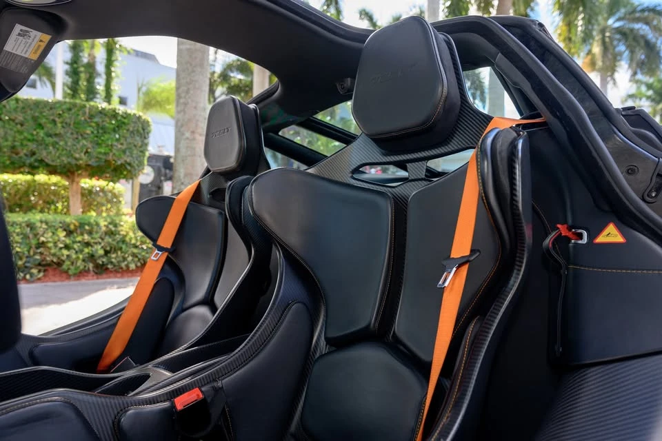 2021 McLaren 765LT - Image 16 of 19