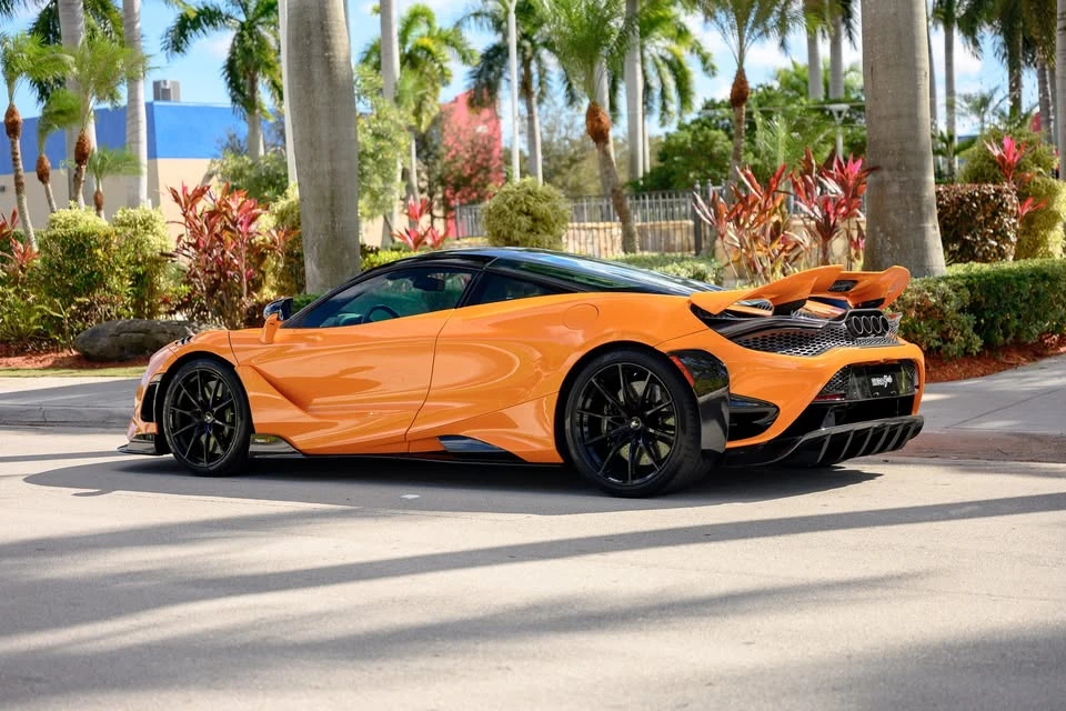 2021 McLaren 765LT - Image 4 of 19