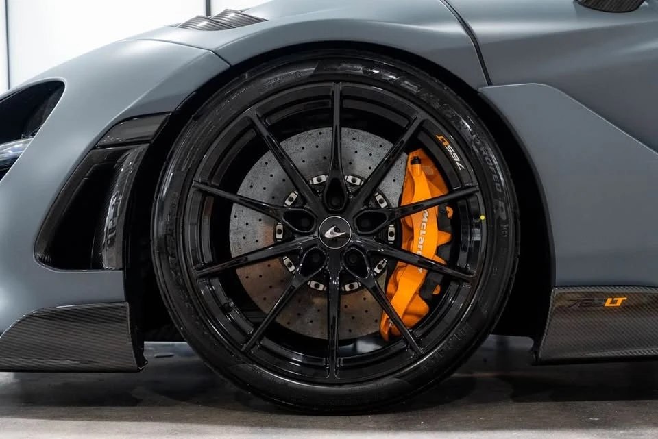 2021 McLaren 765LT - Image 7 of 20