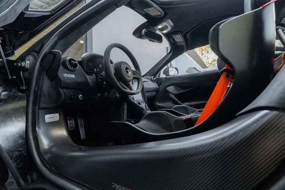 2021 McLaren 765LT - Image 18 of 20